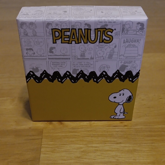 Peanuts Silver Charm Bracelet with Snoopy and Friends - Picture 3 of 3